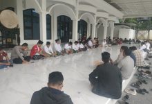 Aliansi Asatidz Pantura menggelar audiensi dan doa bersama di Mapolres Pamekasan sebagai bentuk kepedulian dan dukungan moral agar kasus korban dalam kondisi terbakar di Batumarmar segera terungkap secara tuntas.