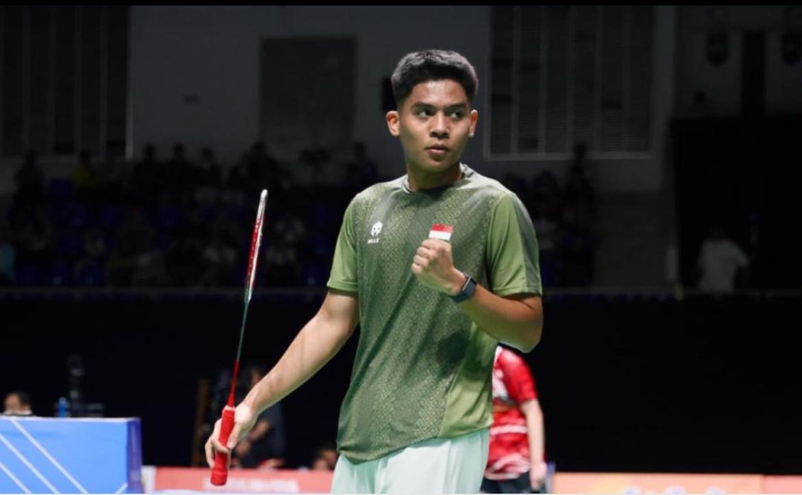 Dalam momen kemenangan Moh Zaki Ubaidillah yang mengantarkan Indonesia meraih emas beregu putra SEA Games 2025
