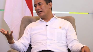 “Mentan Andi Amran Sulaiman saat memberi keterangan soal stabilisasi harga beras.”