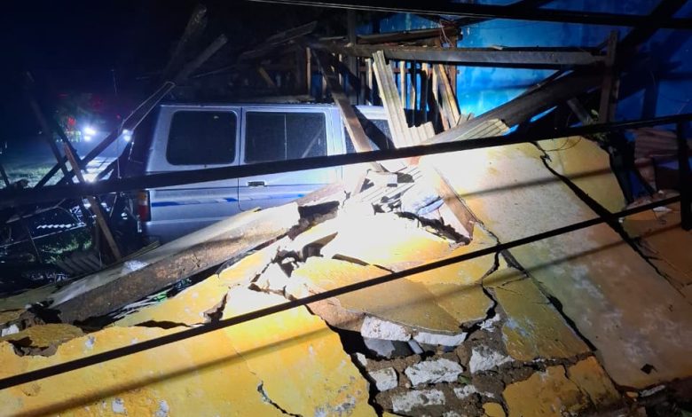 Kondisi bangunan runtuh yang terkena puting beliung