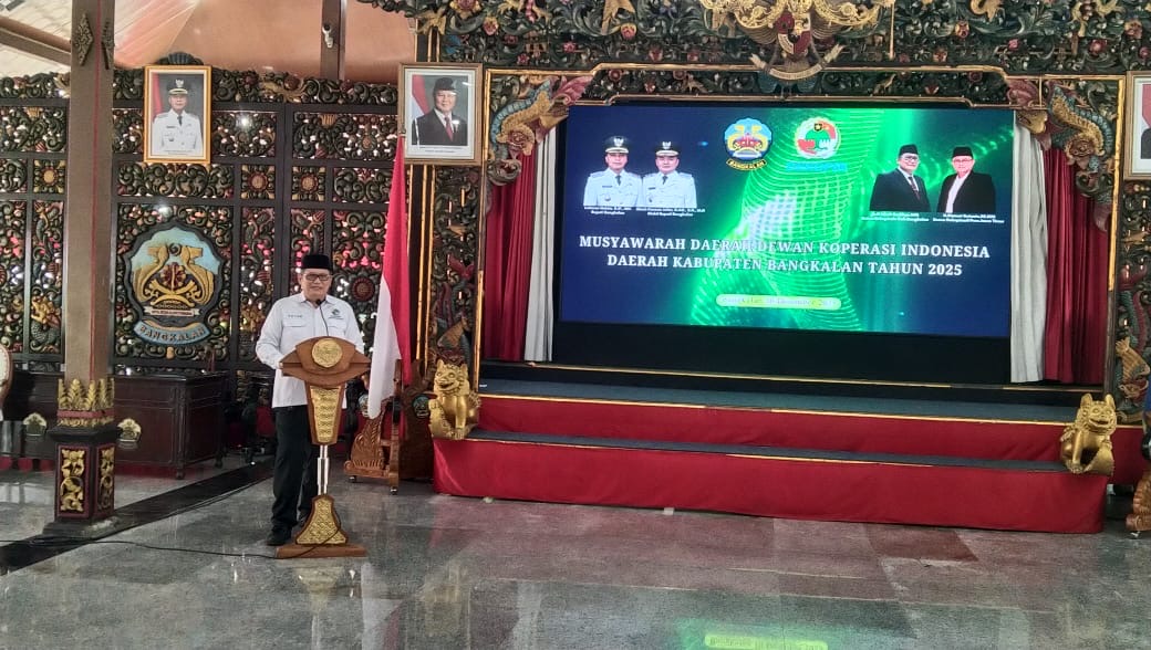 Ishak Sudibyo saat menyampaikan sambutan dalam Musda Dekopinda Bangkalan.