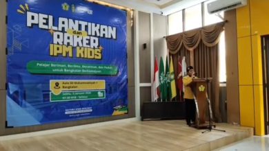 Keterangan Foto: Ketua terpilih IPM Kids SD Muhammadiyah 1 Bangkalan saat menyampaikan sambutan pada kegiatan pelantikan dan rapat kerja.