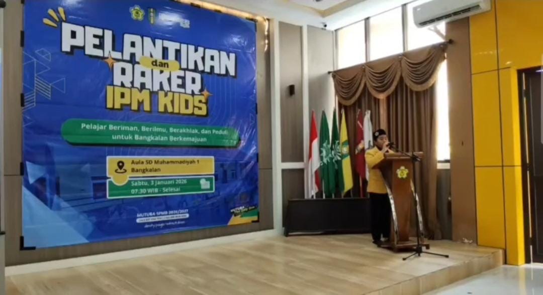 Keterangan Foto: Ketua terpilih IPM Kids SD Muhammadiyah 1 Bangkalan saat menyampaikan sambutan pada kegiatan pelantikan dan rapat kerja.
