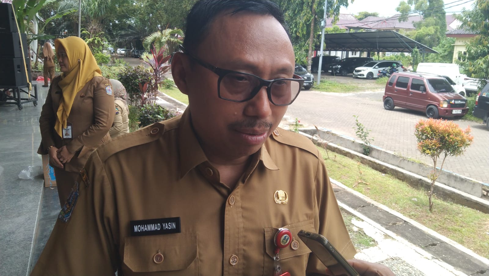 Plt Kepala Bappeda Jatim, Muhammad Yasin, saat memberikan keterangan usai Musrenbang RKPD 2027 Kabupaten Bangkalan.
