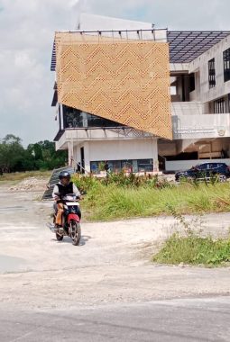 Gedung Perpustakaan Baru Bangkalan Sudah Beroperasi, Pagar Rp1 Miliar Belum Terealisasi