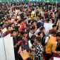 Ribuan pencari kerja memadati bursa kerja. (ilustrasi)