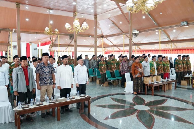 Pelantikan pengurus DPC FKDT Bangkalan periode 2025–2030 di Pendopo Agung, dihadiri Wakil Bupati Moch. Fauzan Ja’far.