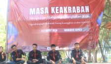 Foto: Kegiatan makrab Himaba di Taman Labuhan Mangrove, Sepuluh, Bangkalan.