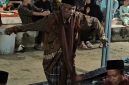 Suasana ritual Hong Bahhong di Kecamatan Geger, Bangkalan, yang sarat nilai budaya dan spiritual masyarakat Madura. Tradisi turun-temurun ini kini diajukan Pemerintah Kabupaten Bangkalan sebagai Warisan Budaya Tak Benda (WBTB) agar tetap lestari dan tidak hilang ditelan zaman.