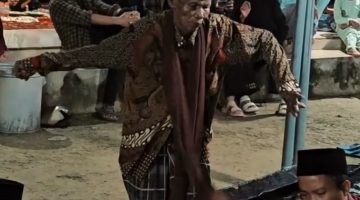 Suasana ritual Hong Bahhong di Kecamatan Geger, Bangkalan, yang sarat nilai budaya dan spiritual masyarakat Madura. Tradisi turun-temurun ini kini diajukan Pemerintah Kabupaten Bangkalan sebagai Warisan Budaya Tak Benda (WBTB) agar tetap lestari dan tidak hilang ditelan zaman.