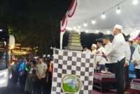 Bupati Sampang Slamet Junaidi melepas 618 calon jemaah haji Kloter 67 dan 68 di Pendopo Trunojoyo sebelum bertolak menuju Tanah Suci Arab Saudi.
