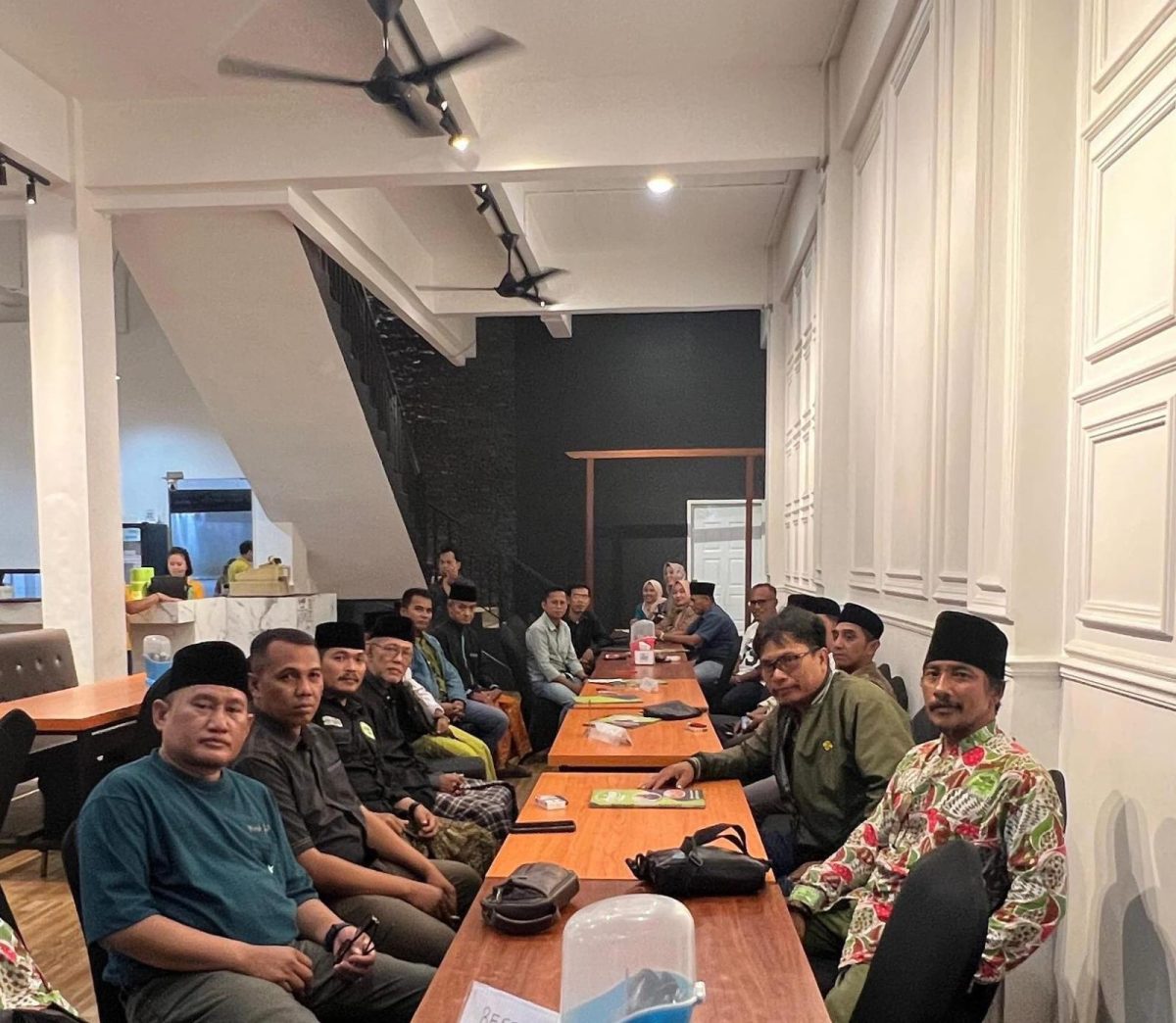 Pengurus wilayah dan cabang YAKORMA Kalimantan Barat saat menggelar silaturahmi sekaligus pembentukan panitia Musyawarah Wilayah (Muswil) 2026 di Pontianak, Minggu (24/5/2026).