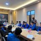 Pengurus Cabang PMII Pamekasan saat melakukan audiensi dengan Satreskrim Polres Pamekasan terkait maraknya aktivitas tambang galian C ilegal yang dinilai merusak lingkungan dan meresahkan masyarakat, Kamis (21/05/2026).