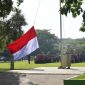     Sivitas akademika UTM mengikuti upacara memperingati Hari Pendidikan Nasional 2026 dengan khidmat di kampus Bangkalan.