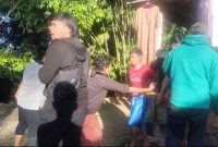 Tiga pelaku curanmor dibekuk Satreskrim Polres Bangkalan saat bersembunyi di Kecamatan Geger. Polisi turut mengamankan kunci T dan sepeda motor hasil curian sebagai barang bukti.