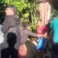 Tiga pelaku curanmor dibekuk Satreskrim Polres Bangkalan saat bersembunyi di Kecamatan Geger. Polisi turut mengamankan kunci T dan sepeda motor hasil curian sebagai barang bukti.