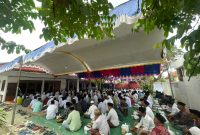 Ribuan jemaah menghadiri Haul Akbar ke-31 Almaghfurlah KH Ahmad Jazuli di Pondok Pesantren Alhasany Sumber Tlokoh, Kecamatan Kokop, Kabupaten Bangkalan. Kegiatan yang berlangsung khidmat ini menjadi momentum mempererat ukhuwah Islamiyah dan mengenang jasa perjuangan beliau dalam dakwah serta pendidikan Islam.
