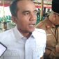 masyarakat tidak berspekulasi terkait meninggalnya salah satu pejabat Pemkab Bangkalan yang ditemukan di dalam mobil dinas di area Bandara Juanda, Sidoarjo. Pemerintah daerah menyerahkan sepenuhnya proses pengungkapan kasus kepada pihak kepolisian yang masih melakukan penyelidikan dan menunggu hasil otopsi.