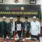 Pengurus PCNU Sampang melakukan audiensi dengan Kejaksaan Negeri Sampang untuk mengawal penanganan kasus dugaan pencabulan yang melibatkan 27 pria. Dalam pertemuan itu, Kejari menegaskan komitmennya menangani perkara secara profesional tanpa intervensi.