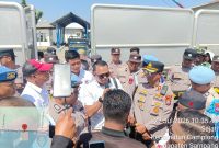 Pihak PT Garam Persero Kecamatan Camplong, Kabupaten Sampang memberikan tanggapan terhadap massa aksi.