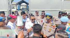 Pihak PT Garam Persero Kecamatan Camplong, Kabupaten Sampang memberikan tanggapan terhadap massa aksi.