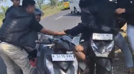 Tim Macan Satreskrim Polres Bangkalan menangkap dua spesialis curanmor yang mencuri motor anggota Polri di SPBU Akses Suramadu. Keduanya mengaku telah beraksi di 11 TKP dan diduga hendak kembali beraksi saat ditangkap.