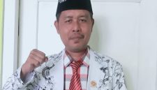 Ketua PGRI Kabupaten Bangkalan H. Abdul Munif, S.Ag., M.Pd.I. mengajak para guru menjadikan momentum HUT ke-81 Kemerdekaan RI sebagai penyemangat untuk terus mengabdi, meningkatkan kualitas pendidikan, dan mencetak generasi unggul.
