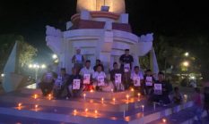 Lilin Menyala di Sampang, Doa Mengiringi Pencarian Lima Jurnalis di Anak Krakatau