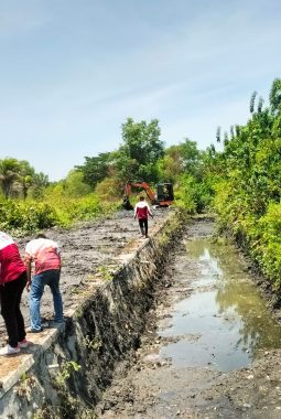 Tiga Sungai di Bangkalan Dibersihkan Menjelang Musim Hujan
