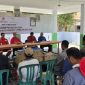 KEGIATAN. Sosialisasi program bantuan pertanian SKK Migas–KEI bersama masyarakat Desa Saur Saebus, Kecamatan Sapeken, Sumenep. (REDAKSI EJABERITA.CO)