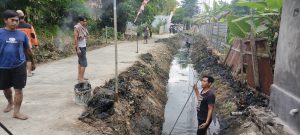 Pembersihan Pematus Kali kemayoran 1 Bangkalan 